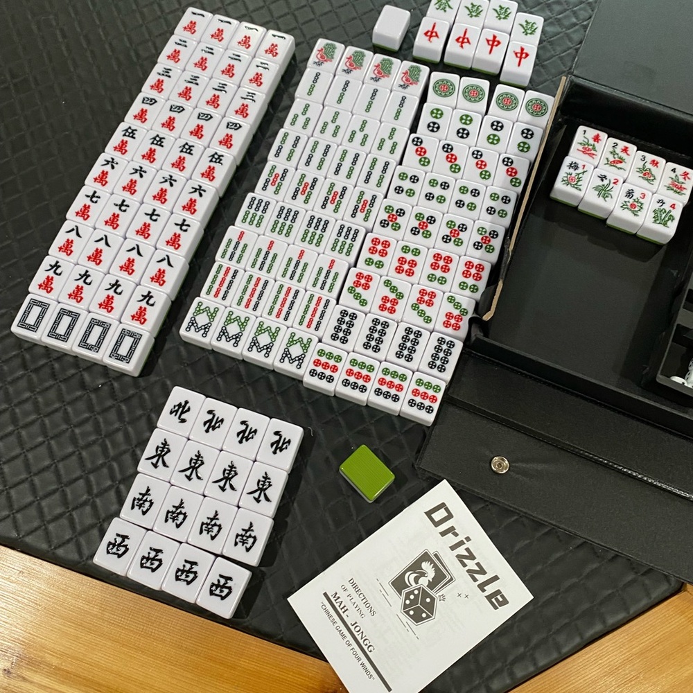 Classic Chinese Mahjong Board Game White and Black Tiles
Chinese set